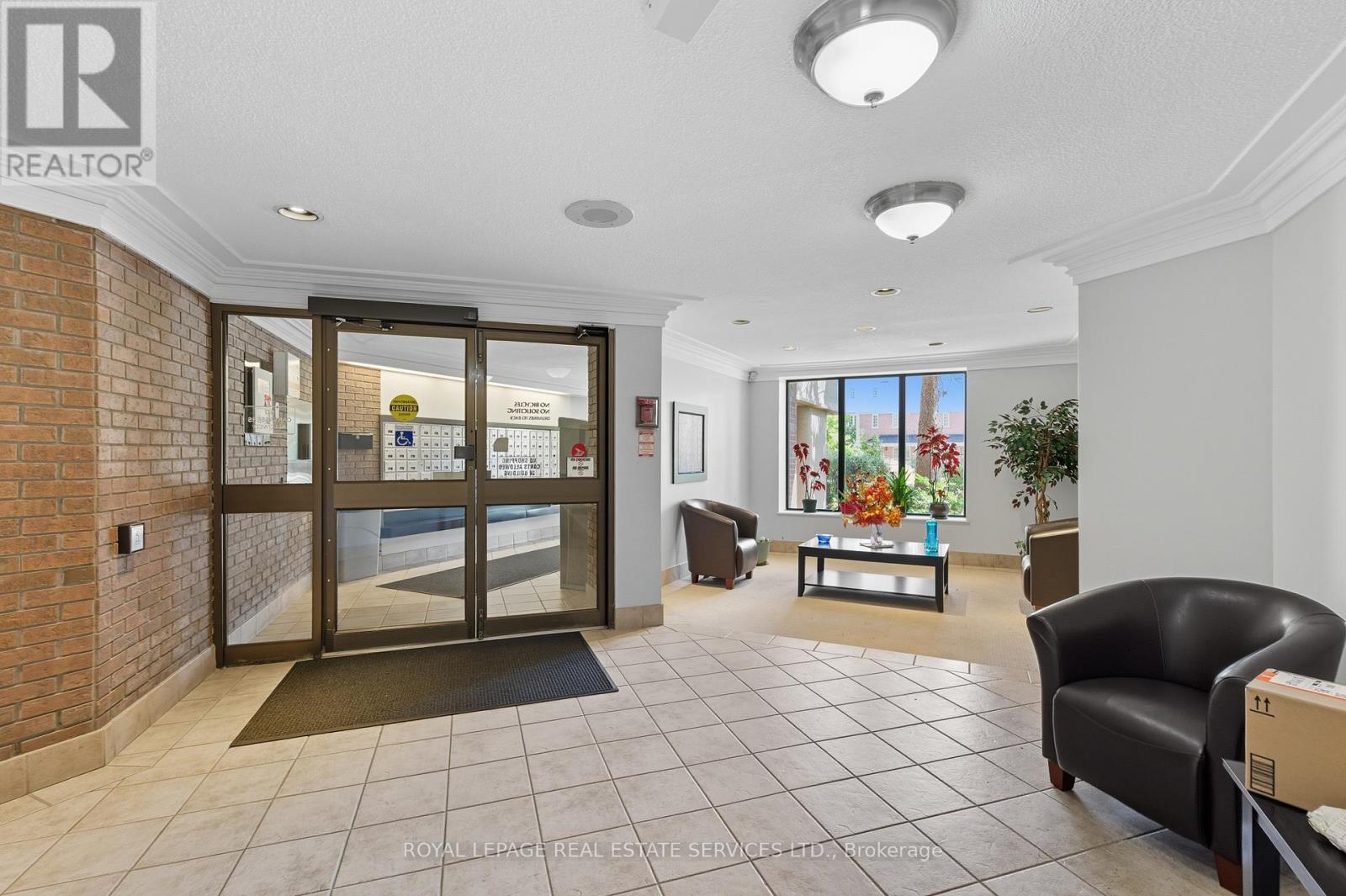 












904 - 6720 GLEN ERIN DRIVE

,
Mississauga,




Ontario
L5N3K8

