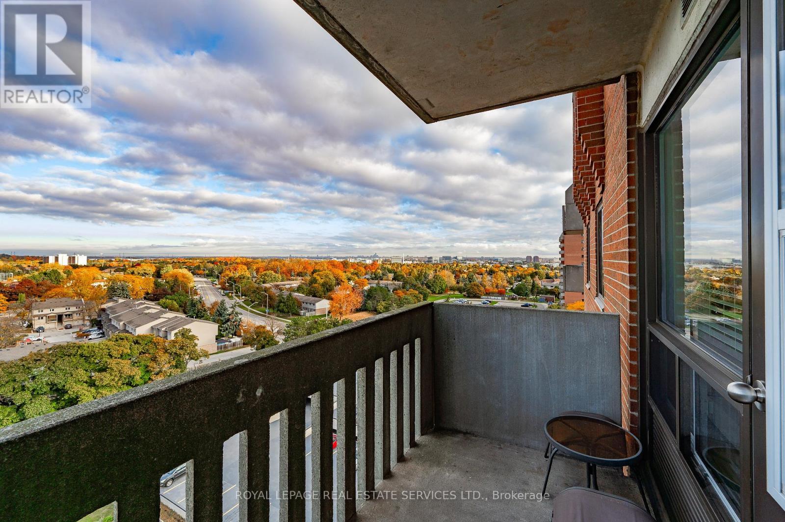 












904 - 6720 GLEN ERIN DRIVE

,
Mississauga,




Ontario
L5N3K8

