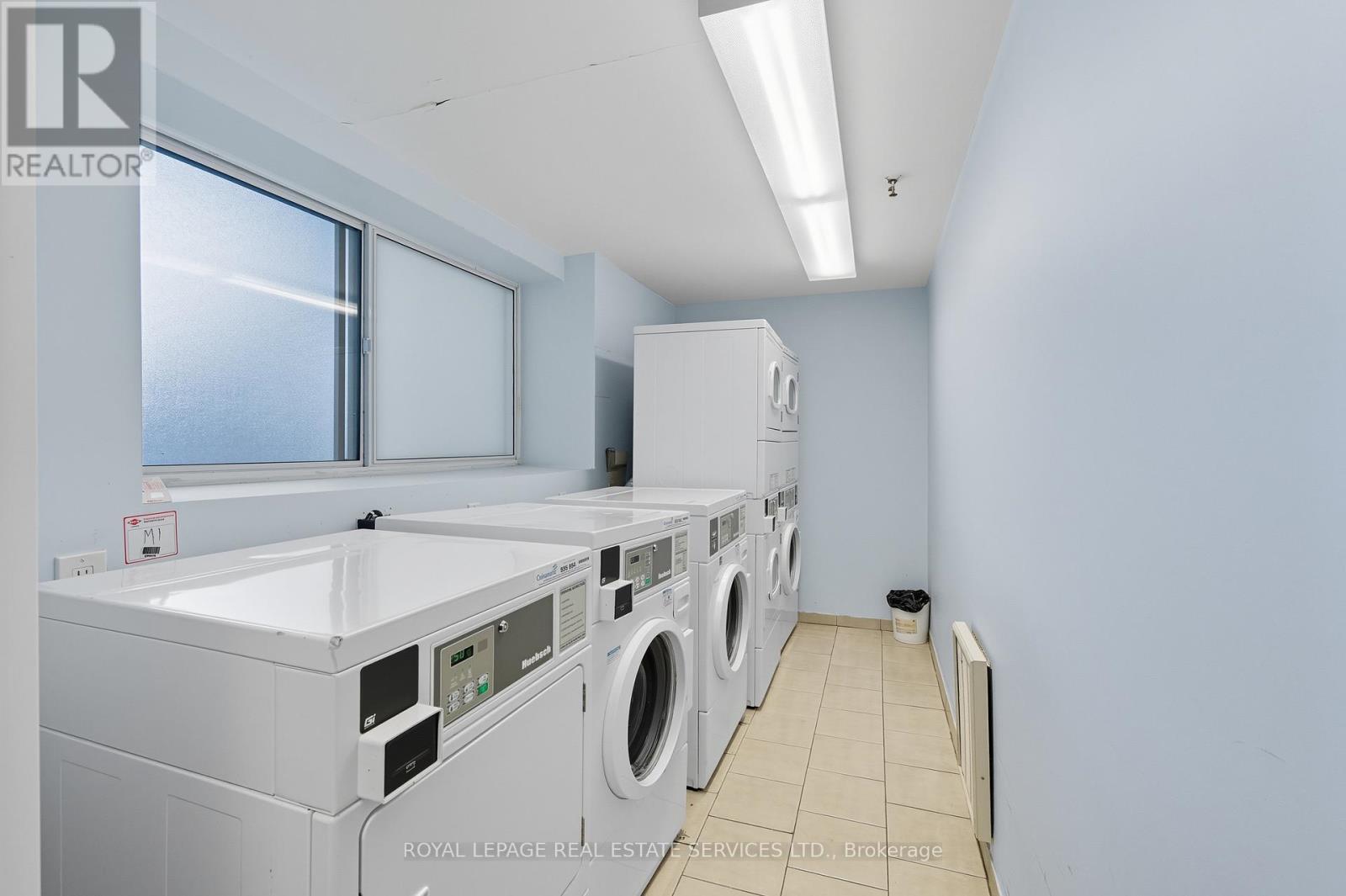 












904 - 6720 GLEN ERIN DRIVE

,
Mississauga,




Ontario
L5N3K8

