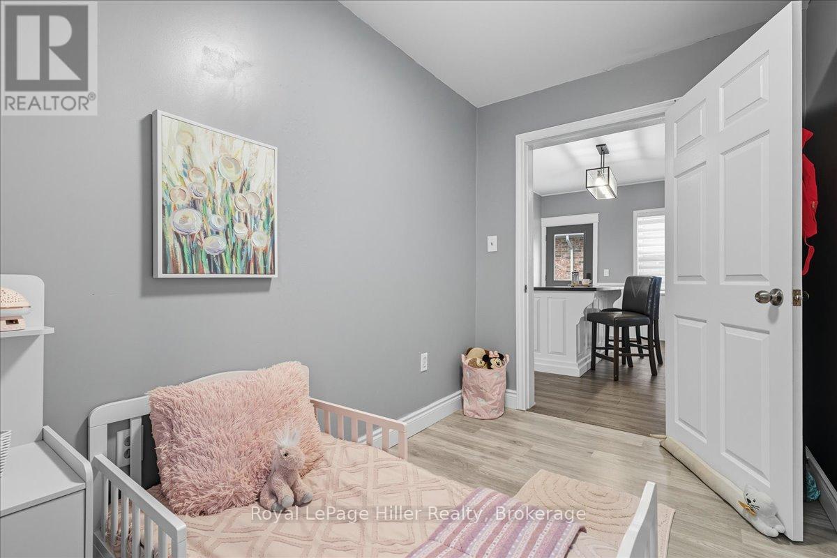 












49 MARLBOROUGH STREET

,
West Perth (Mitchell),




Ontario
N0K1N0

