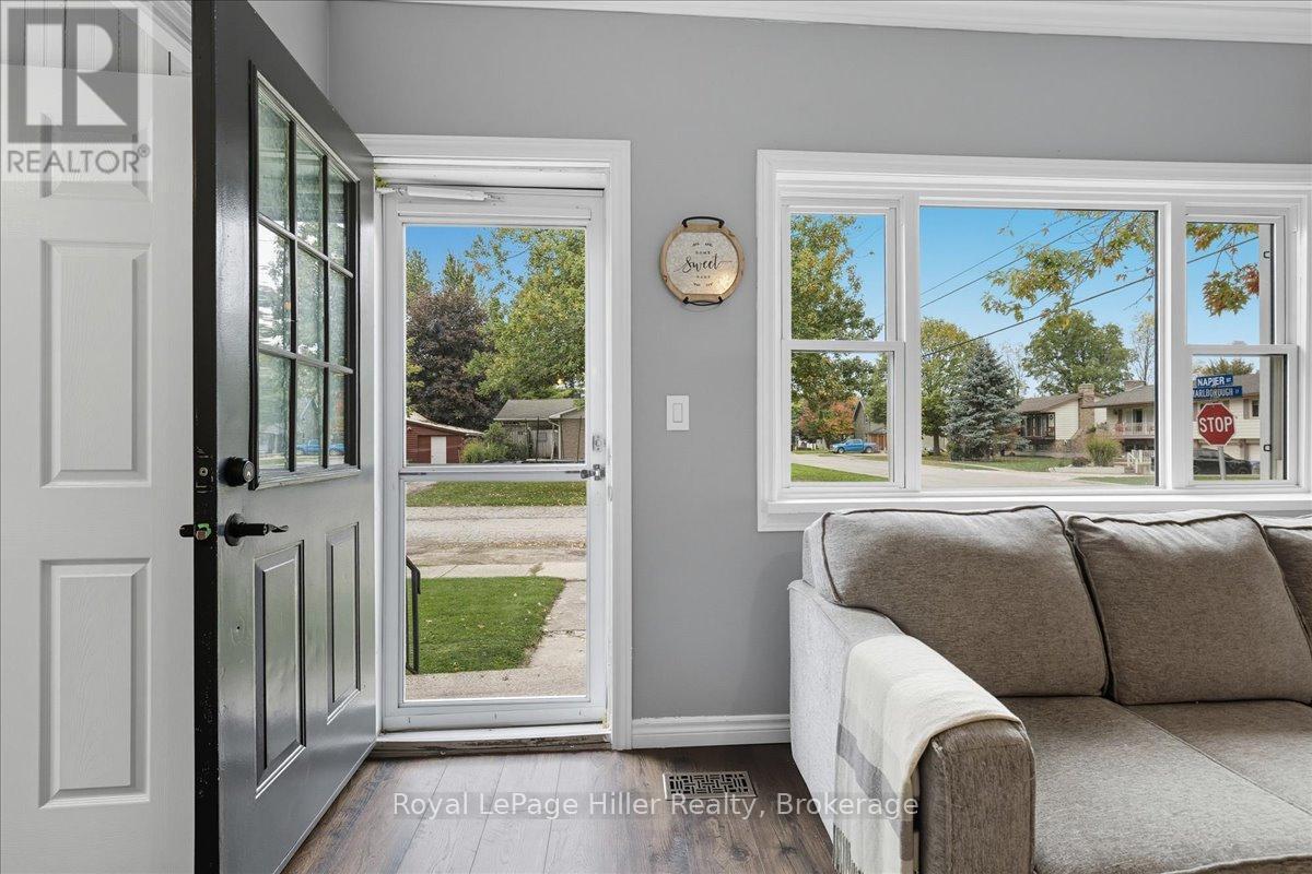 












49 MARLBOROUGH STREET

,
West Perth (Mitchell),




Ontario
N0K1N0

