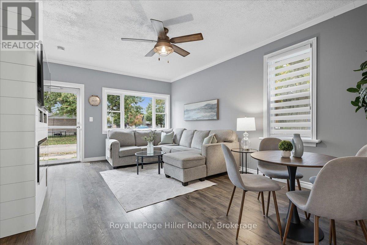 












49 MARLBOROUGH STREET

,
West Perth (Mitchell),




Ontario
N0K1N0

