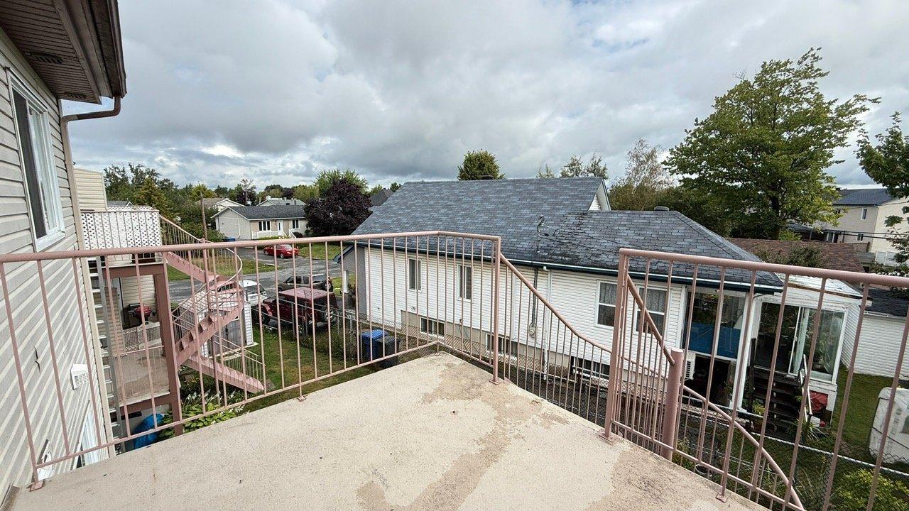 









5373


Rue du Bocage

, 103,
Terrebonne (La Plaine),




QC
J7M2B4

