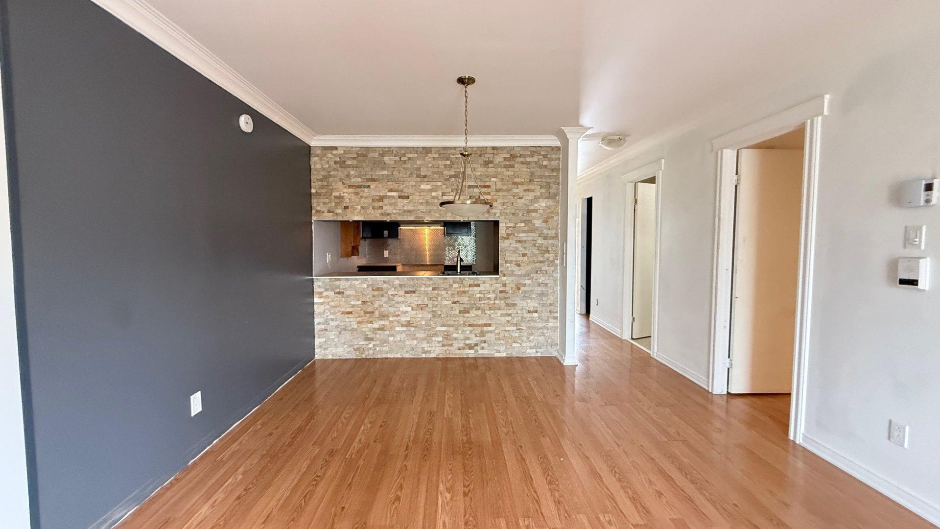 









5373


Rue du Bocage

, 103,
Terrebonne (La Plaine),




QC
J7M2B4

