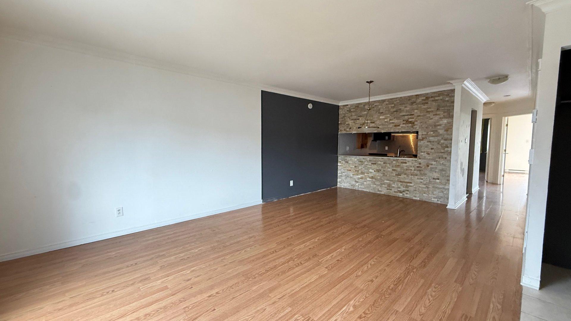 









5373


Rue du Bocage

, 103,
Terrebonne (La Plaine),




QC
J7M2B4

