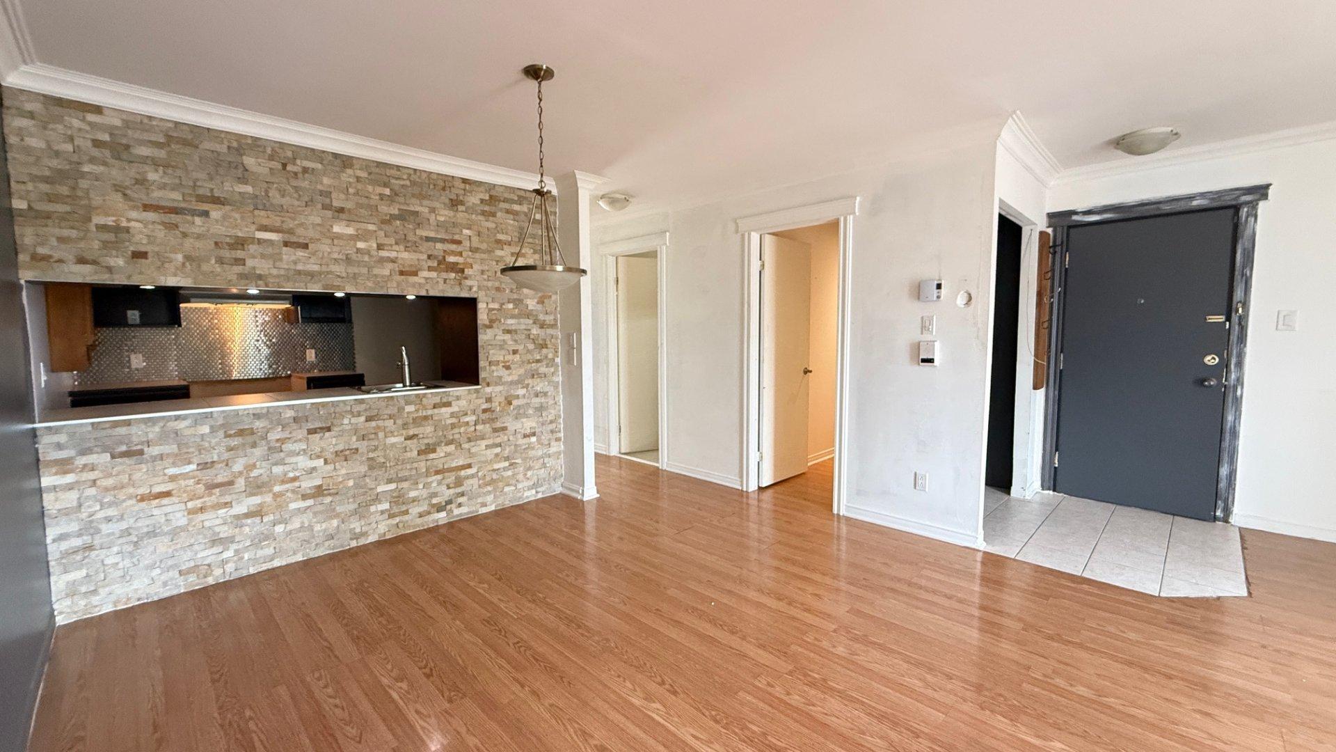 









5373


Rue du Bocage

, 103,
Terrebonne (La Plaine),




QC
J7M2B4

