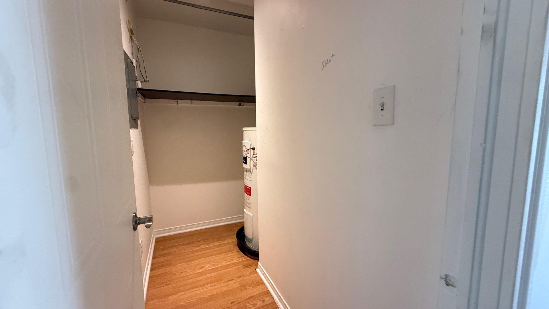 









5373


Rue du Bocage

, 103,
Terrebonne (La Plaine),




QC
J7M2B4

