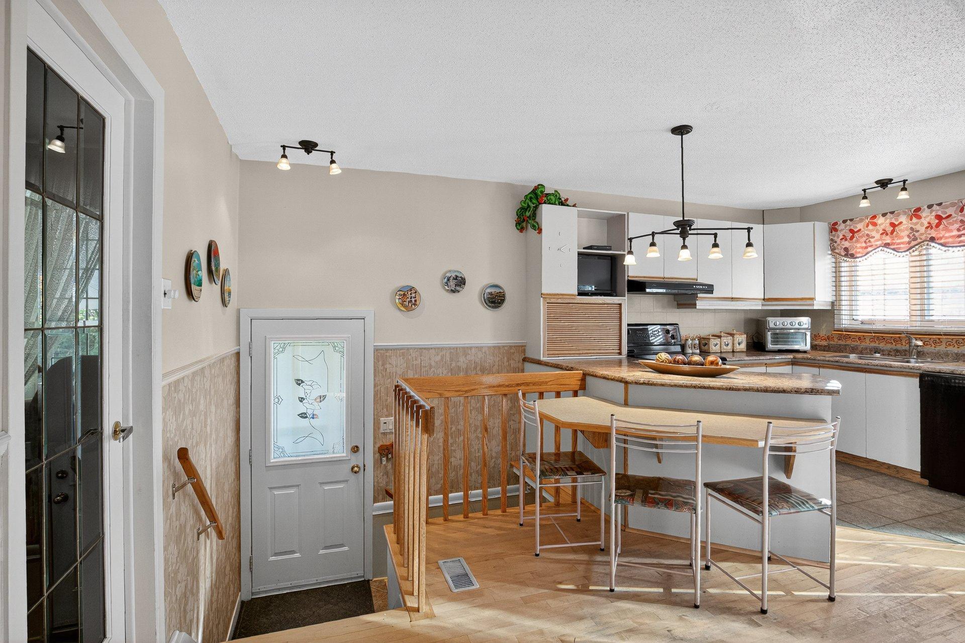 









438


Rue Brébeuf

,
Gatineau (Gatineau),




QC
J8P5W6

