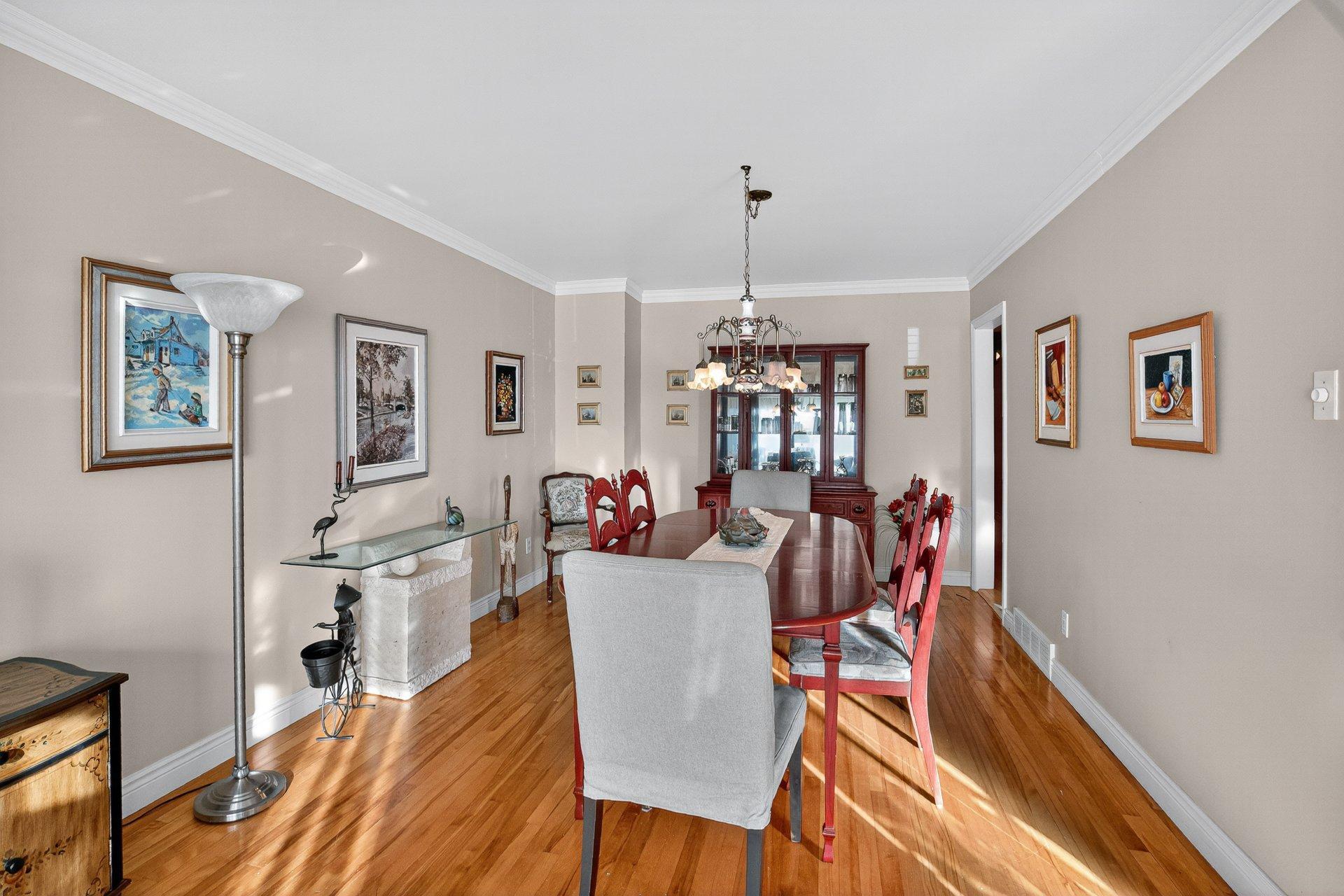 









438


Rue Brébeuf

,
Gatineau (Gatineau),




QC
J8P5W6

