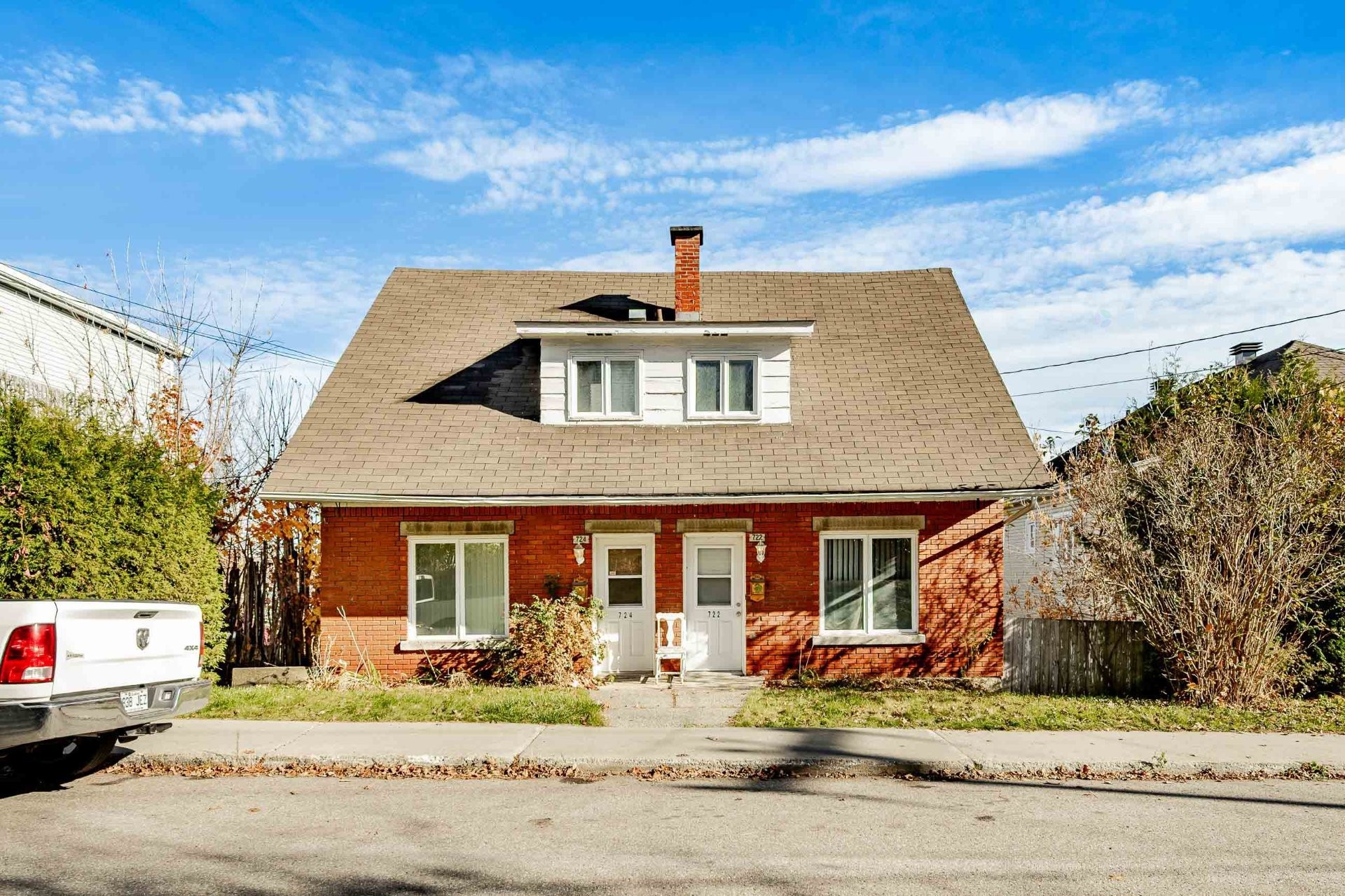 









722

 - 724


Rue Victoria

,
Sherbrooke (Les Nations),




QC
J1H3J6

