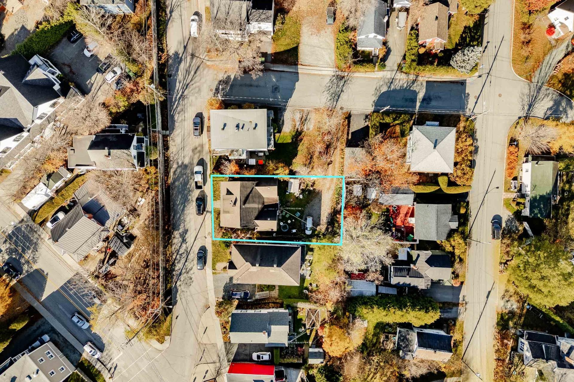 









722

 - 724


Rue Victoria

,
Sherbrooke (Les Nations),




QC
J1H3J6

