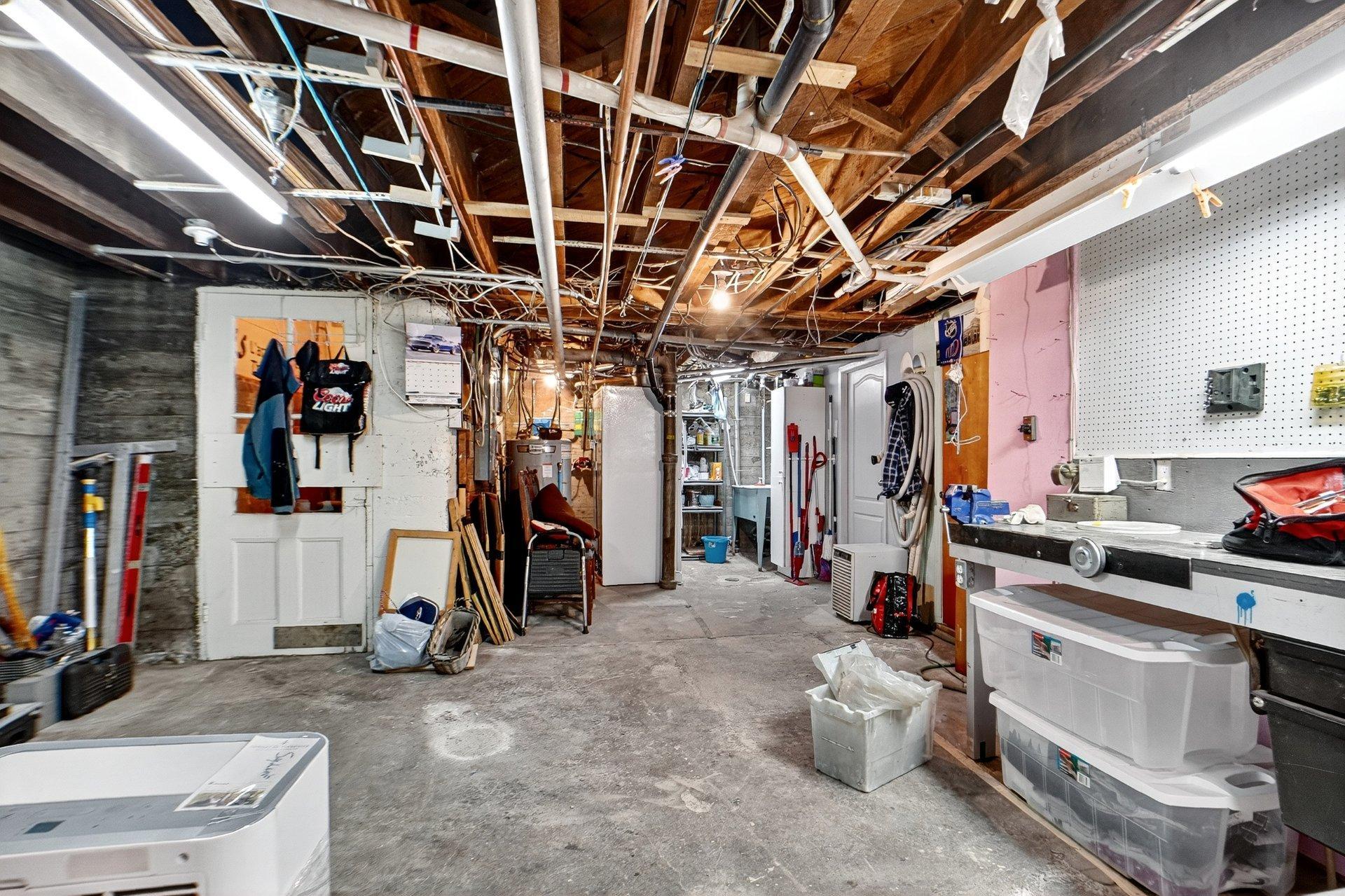 









6636

 - 6638


24e Avenue

,
Montréal (Rosemont/La Petite-Patrie),




QC
H1T3M7


