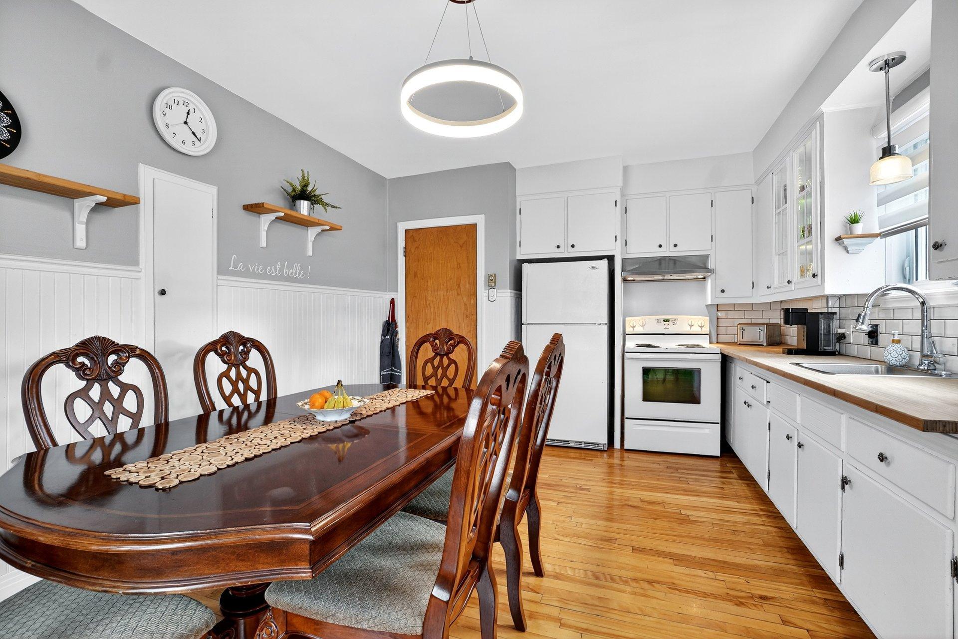 









6636

 - 6638


24e Avenue

,
Montréal (Rosemont/La Petite-Patrie),




QC
H1T3M7

