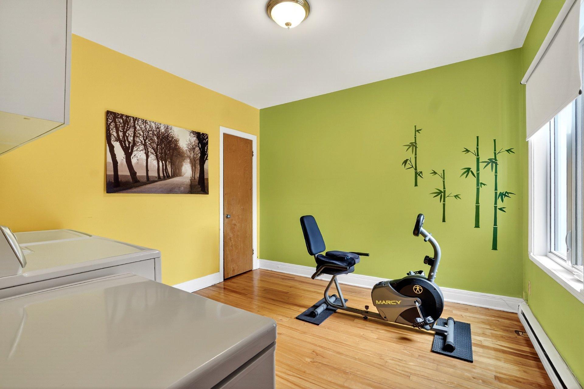









6636

 - 6638


24e Avenue

,
Montréal (Rosemont/La Petite-Patrie),




QC
H1T3M7

