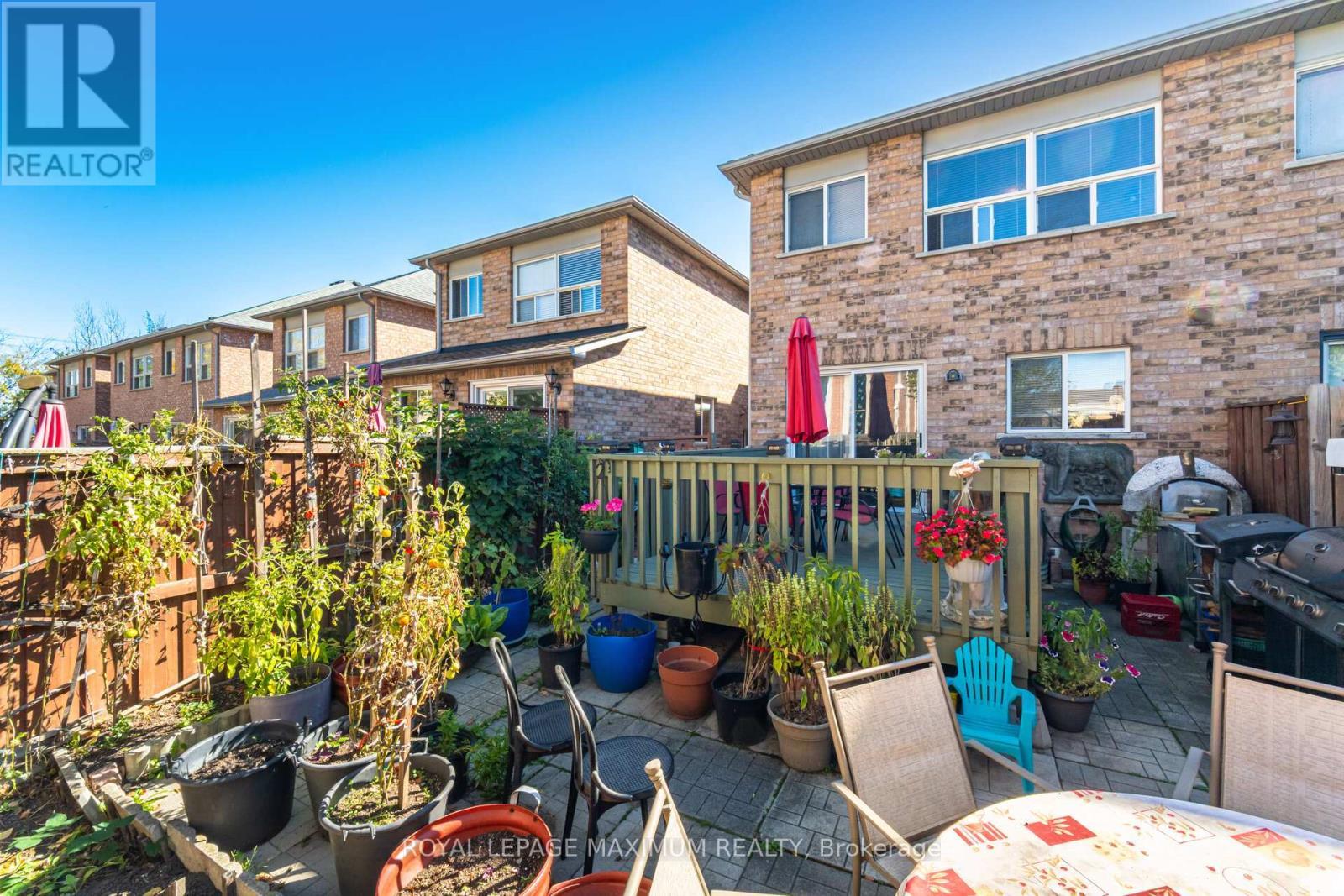 












85 RONAN CRESCENT

,
Vaughan,




Ontario
L4H2J6

