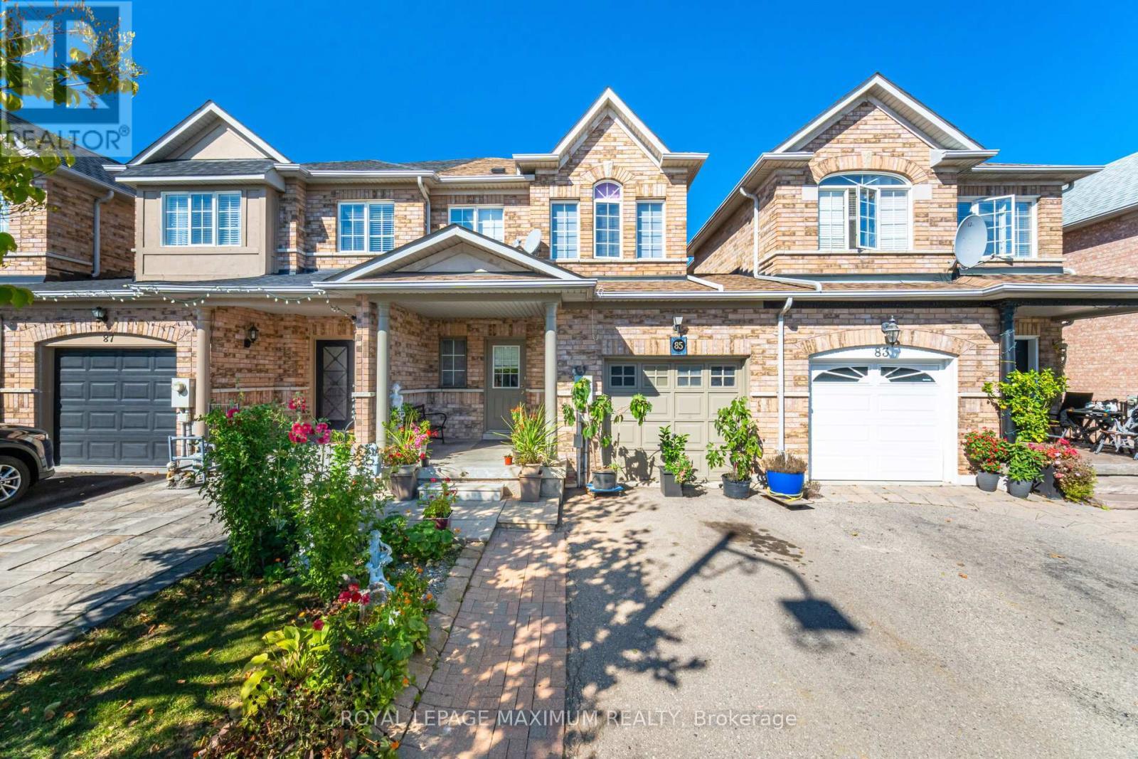 












85 RONAN CRESCENT

,
Vaughan,




Ontario
L4H2J6

