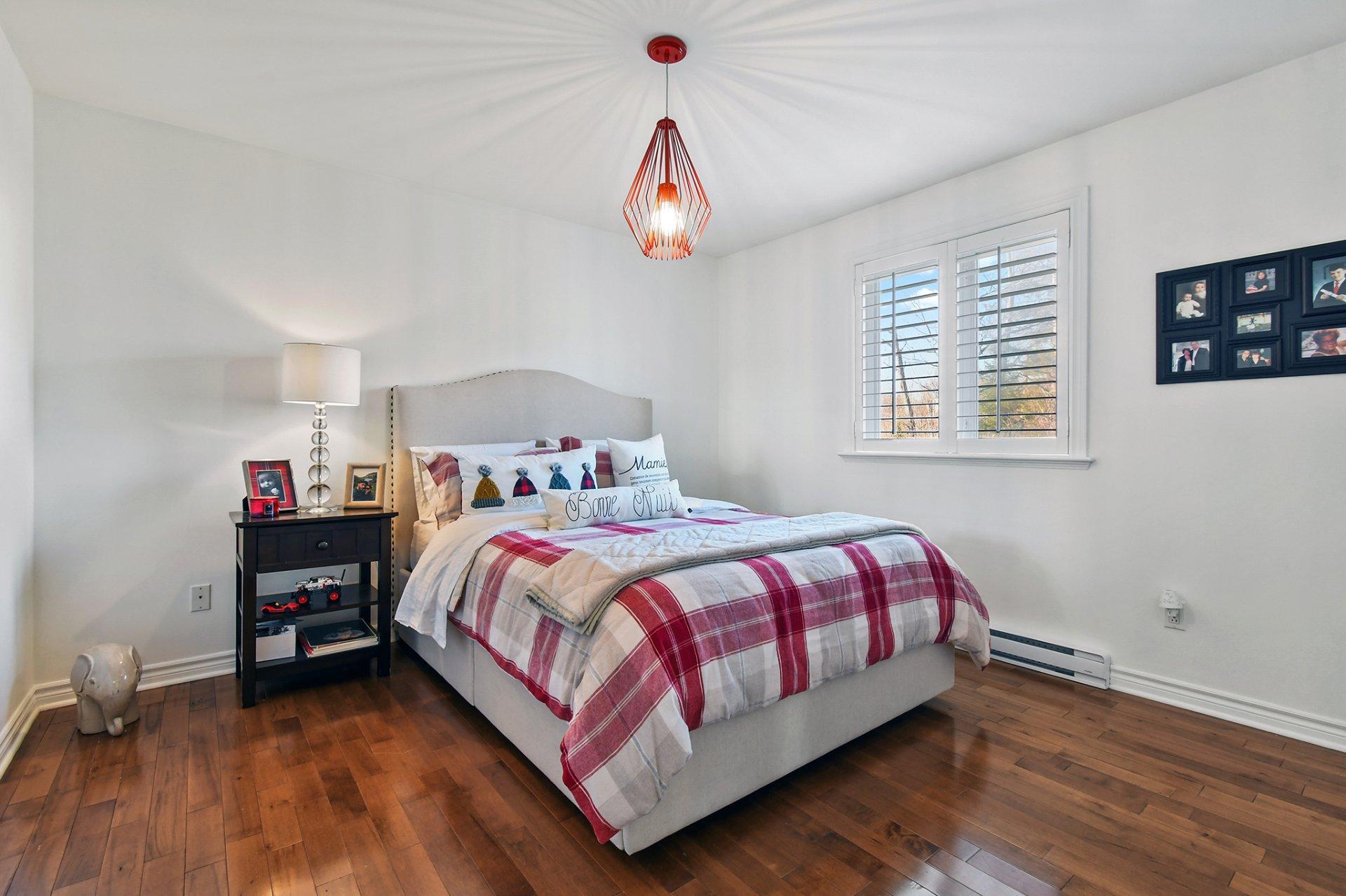 









1122


Rue des Gouverneurs

,
Prévost,




QC
J0R1T0

