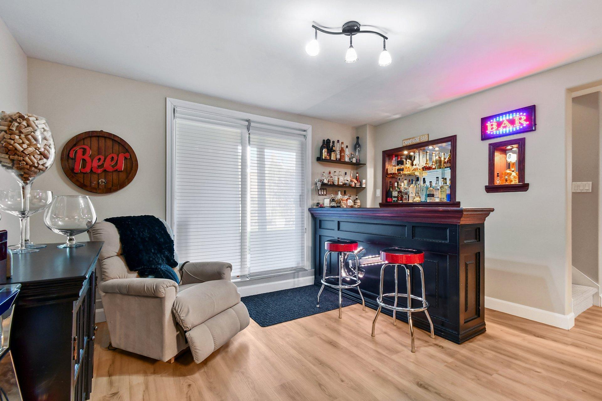 









1122


Rue des Gouverneurs

,
Prévost,




QC
J0R1T0

