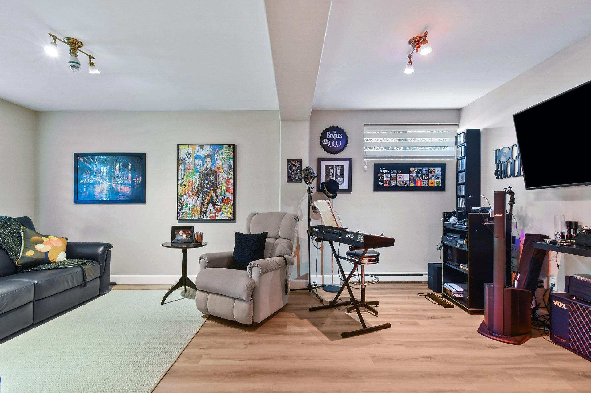 









1122


Rue des Gouverneurs

,
Prévost,




QC
J0R1T0

