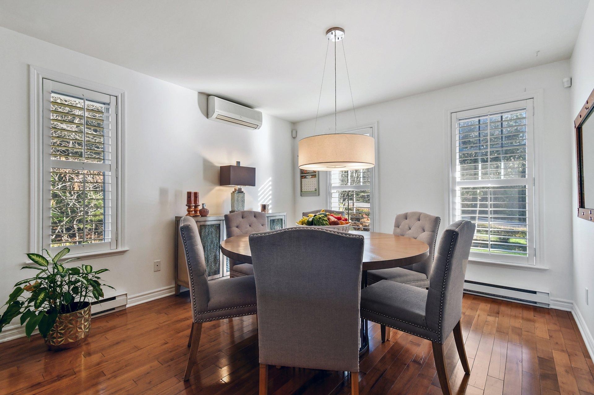 









1122


Rue des Gouverneurs

,
Prévost,




QC
J0R1T0

