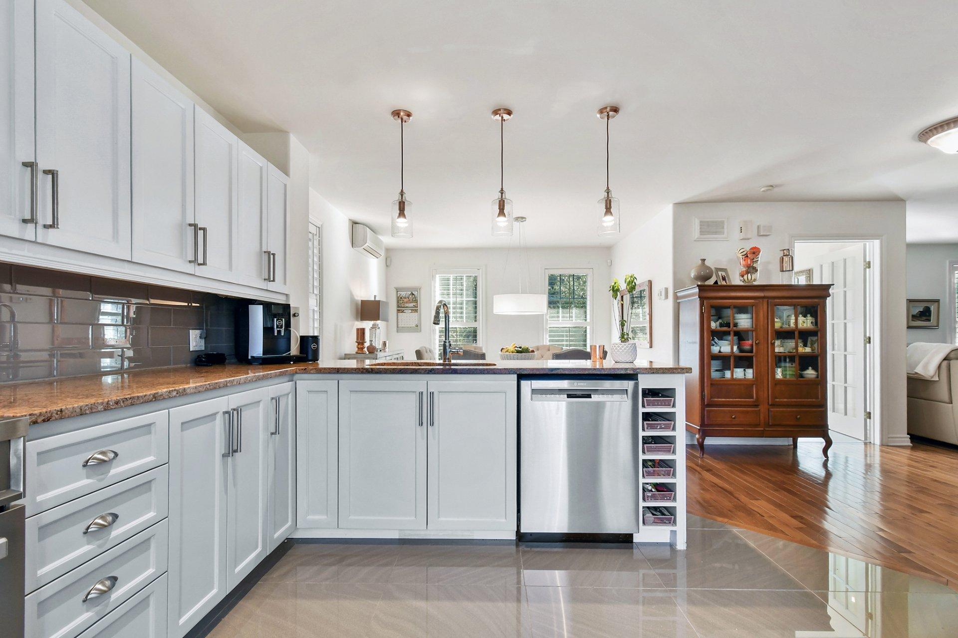 









1122


Rue des Gouverneurs

,
Prévost,




QC
J0R1T0

