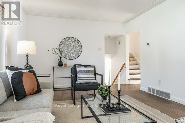 












335 BRITANNIA STREET

,
Stratford,




Ontario
N5A5Z9

