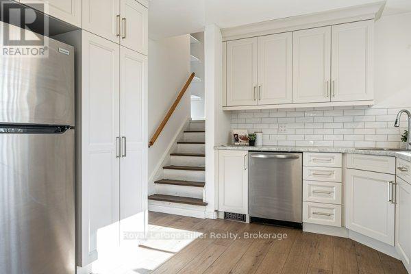 












335 BRITANNIA STREET

,
Stratford,




Ontario
N5A5Z9

