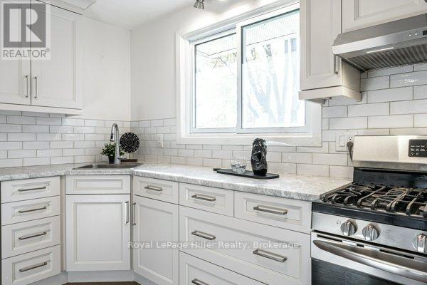 












335 BRITANNIA STREET

,
Stratford,




Ontario
N5A5Z9

