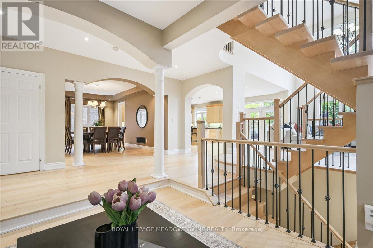 












1468 FERNCREST ROAD

,
Oakville,




Ontario
L6H7W2

