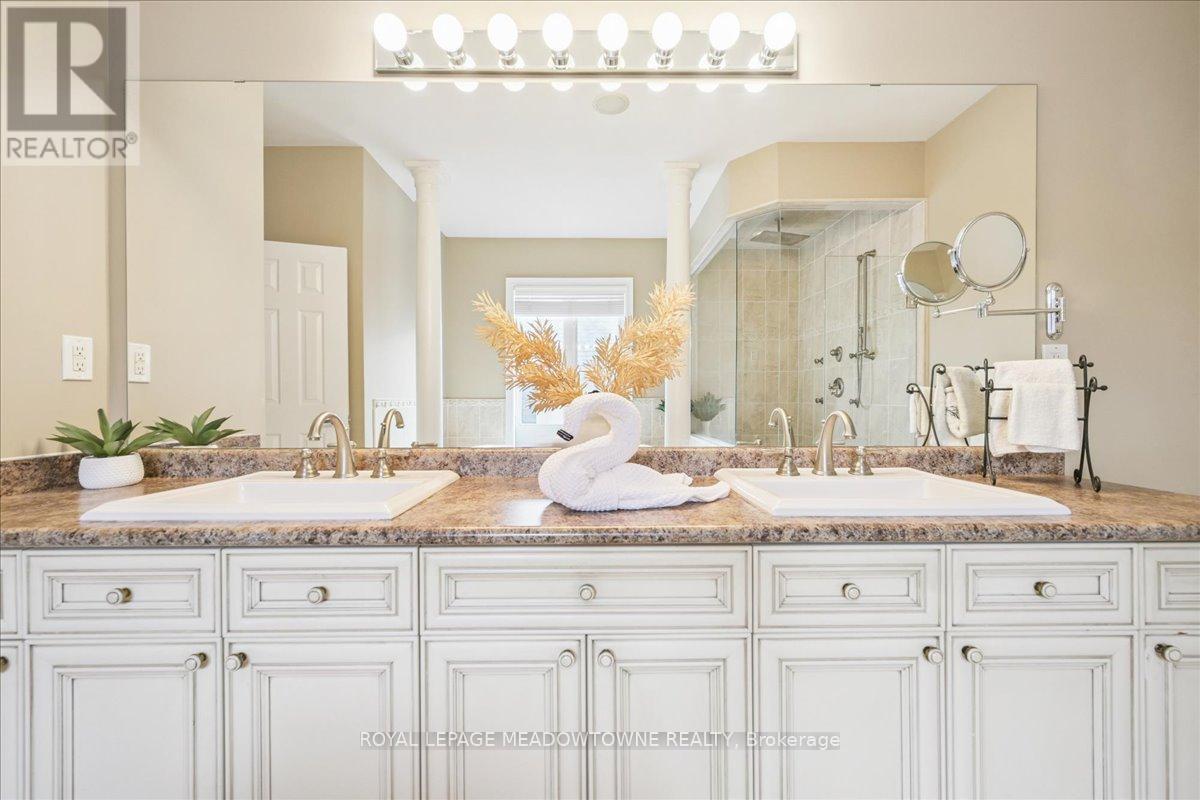 












1468 FERNCREST ROAD

,
Oakville,




Ontario
L6H7W2

