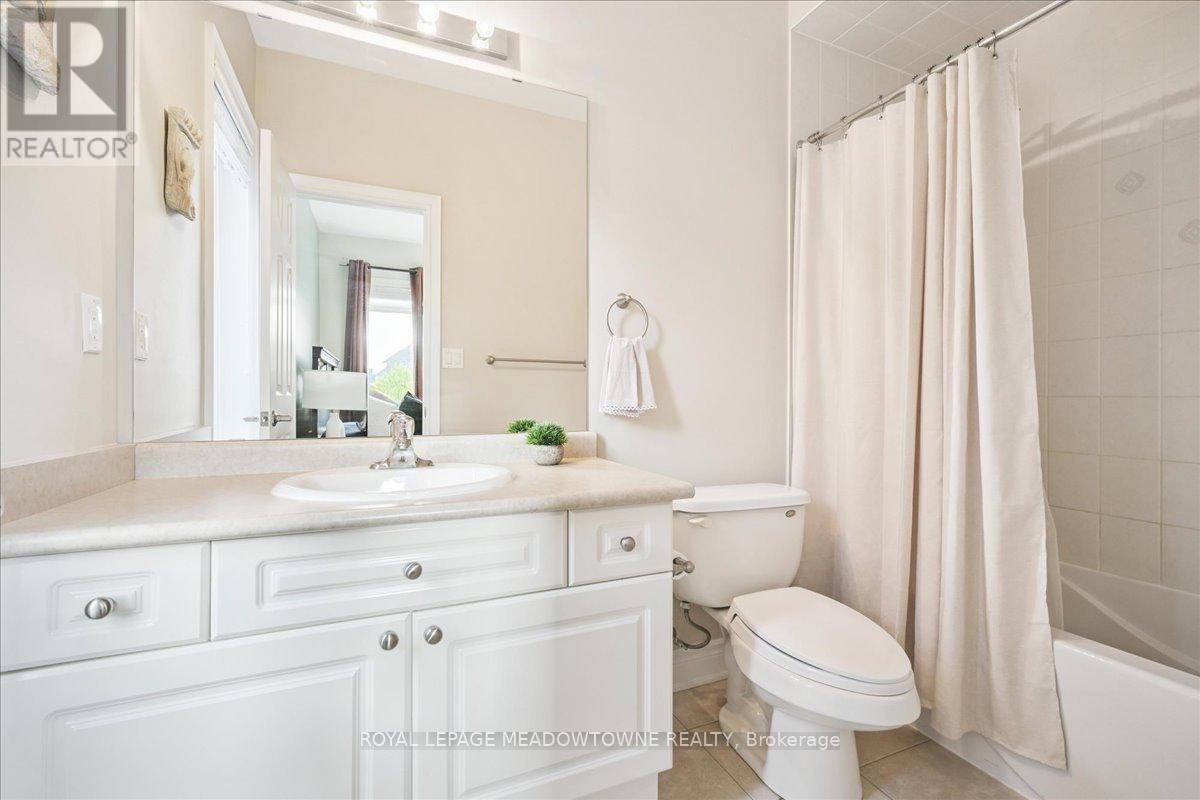 












1468 FERNCREST ROAD

,
Oakville,




Ontario
L6H7W2

