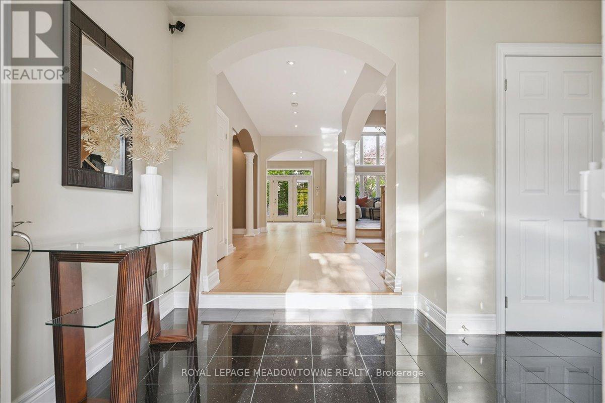 












1468 FERNCREST ROAD

,
Oakville,




Ontario
L6H7W2

