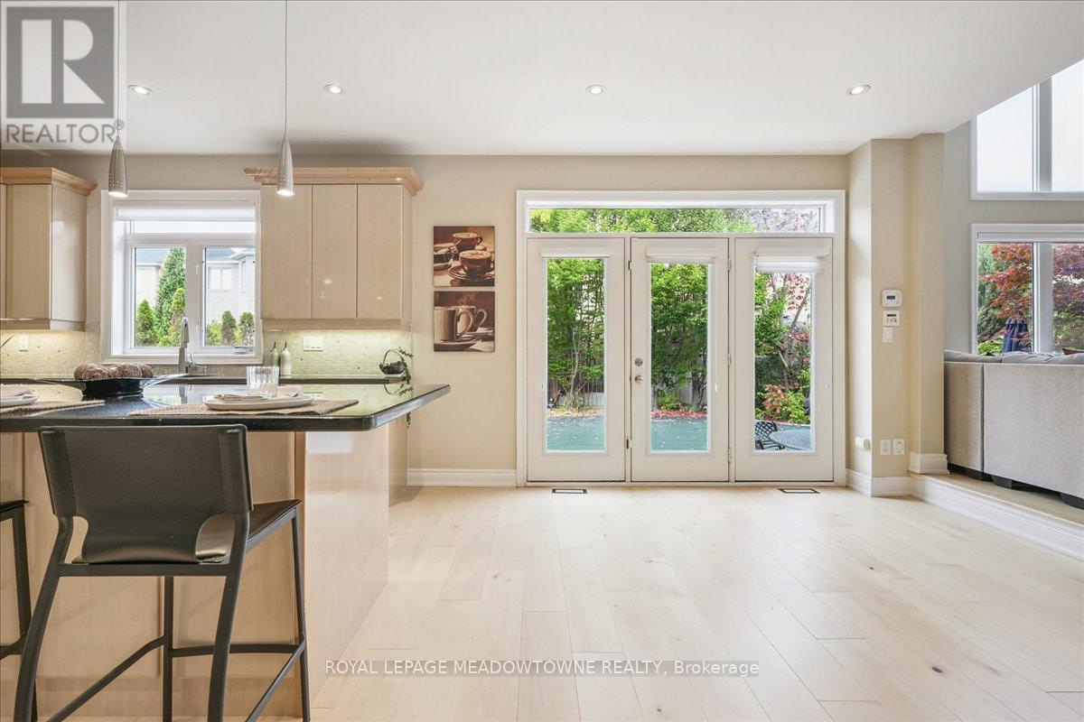 












1468 FERNCREST ROAD

,
Oakville,




Ontario
L6H7W2

