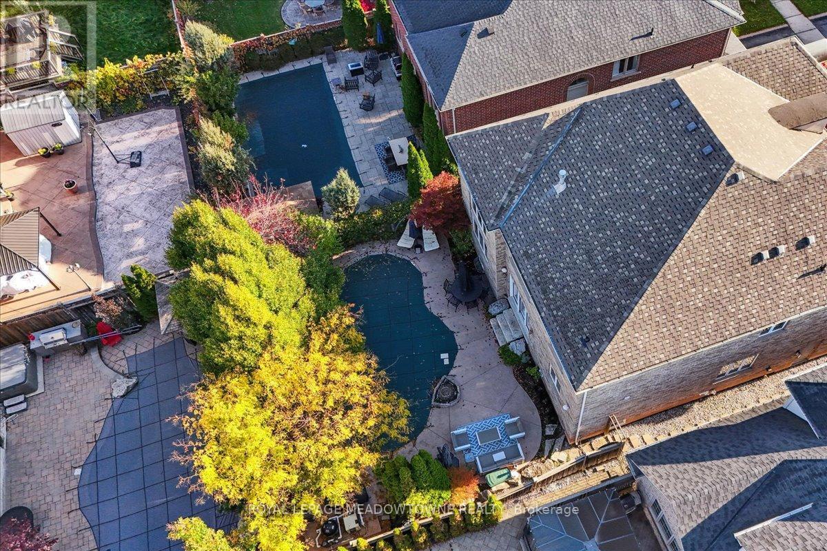 












1468 FERNCREST ROAD

,
Oakville,




Ontario
L6H7W2

