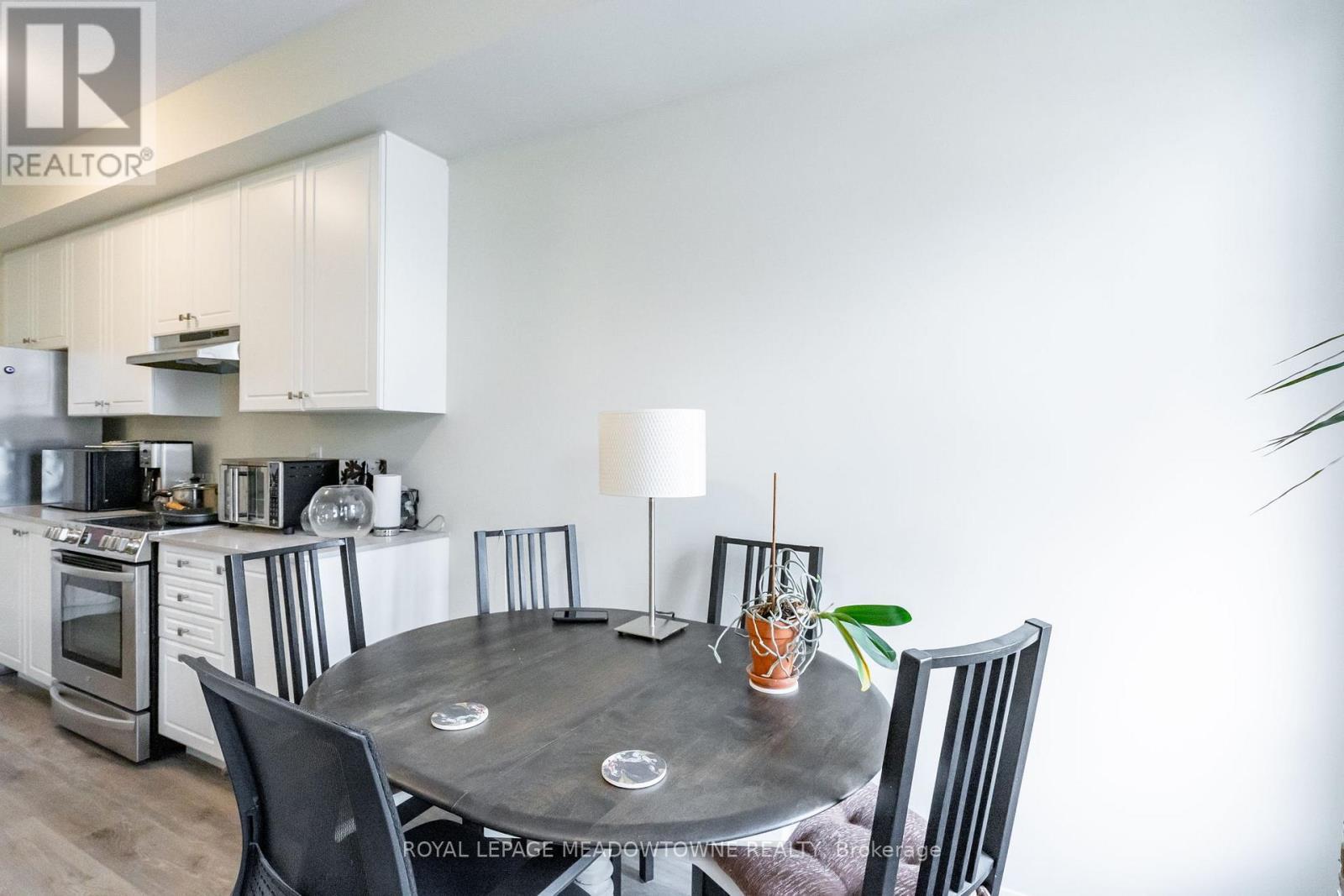 












33 - 185 BEDROCK DRIVE

,
Hamilton,




Ontario
L8J0M5

