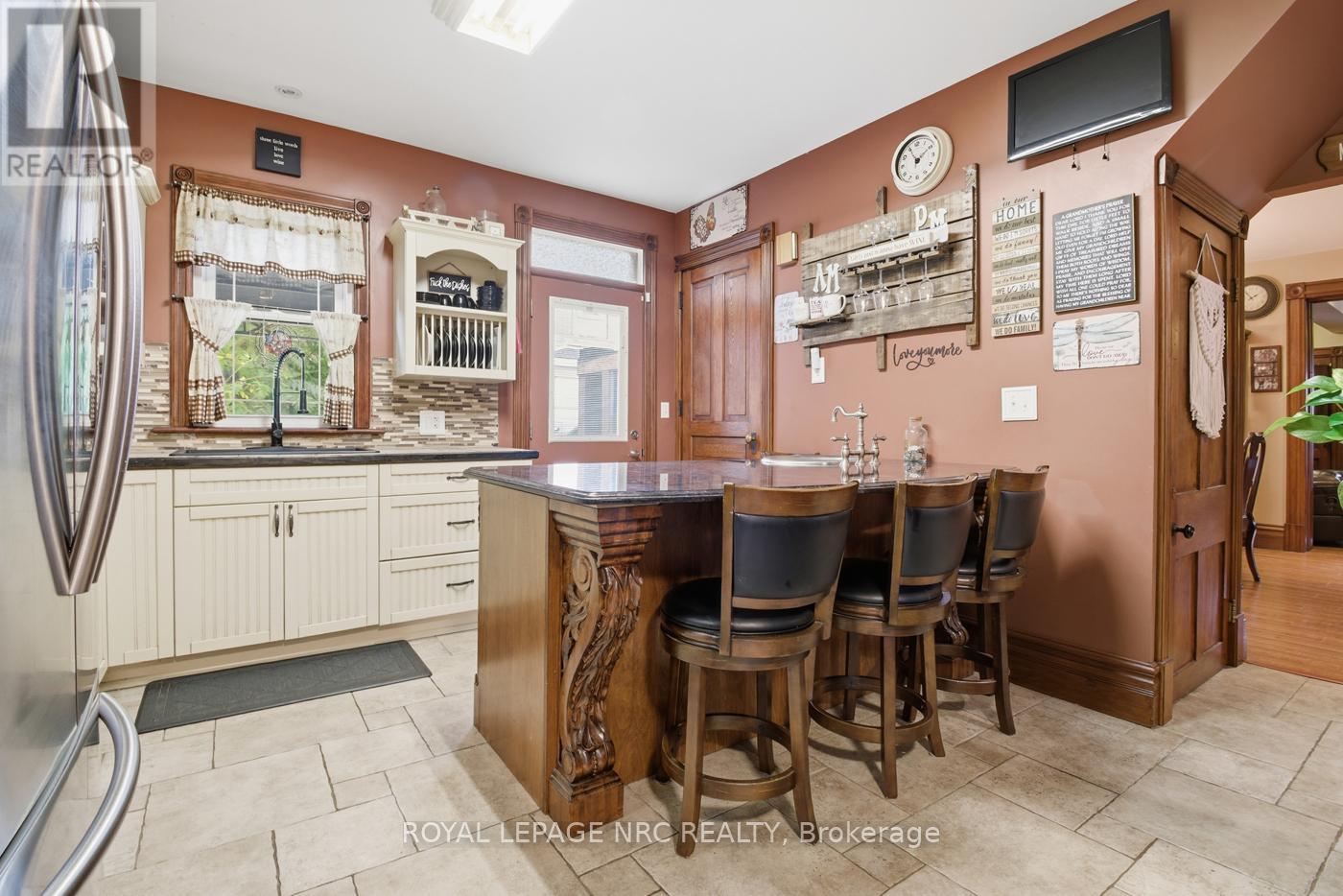 












5981 CULP STREET

,
Niagara Falls (Dorchester),




Ontario
L2G2B6

