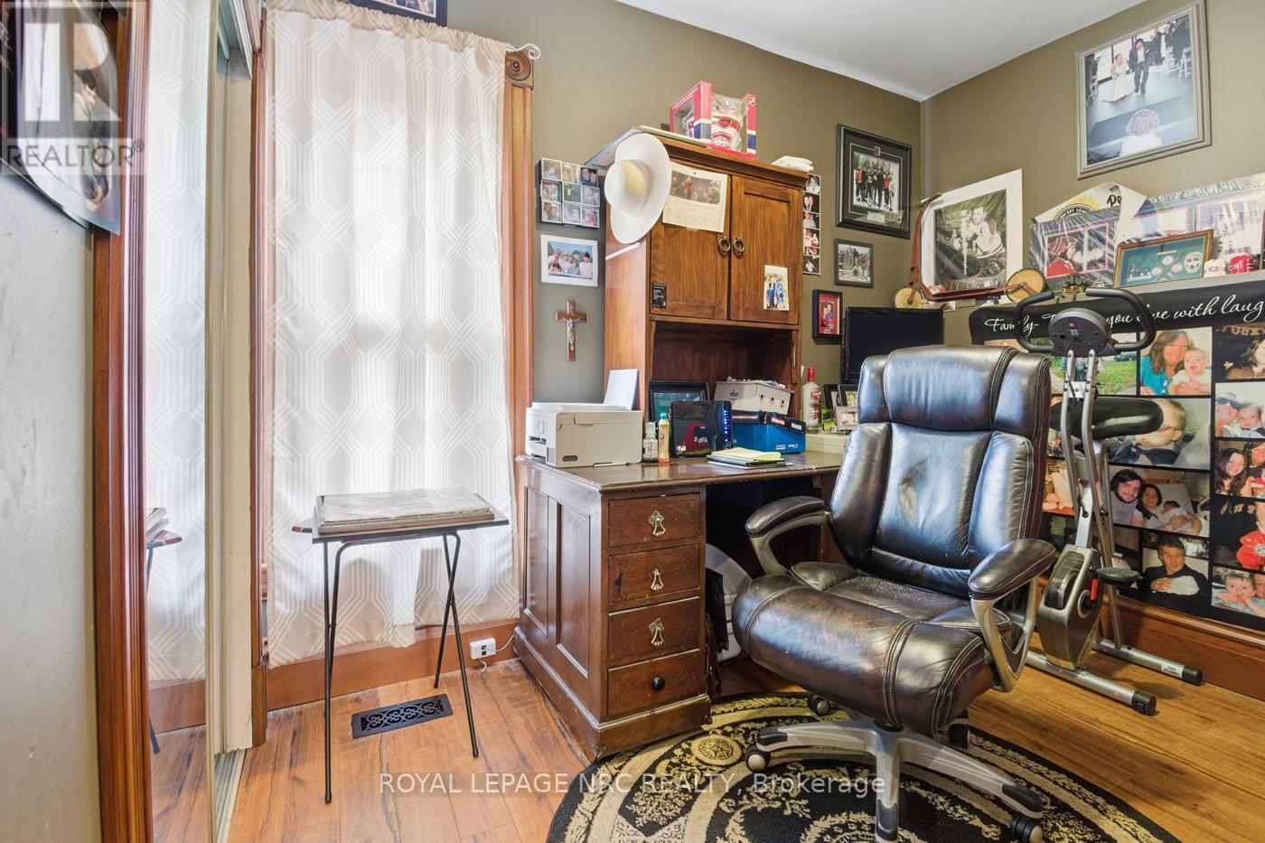 












5981 CULP STREET

,
Niagara Falls (Dorchester),




Ontario
L2G2B6

