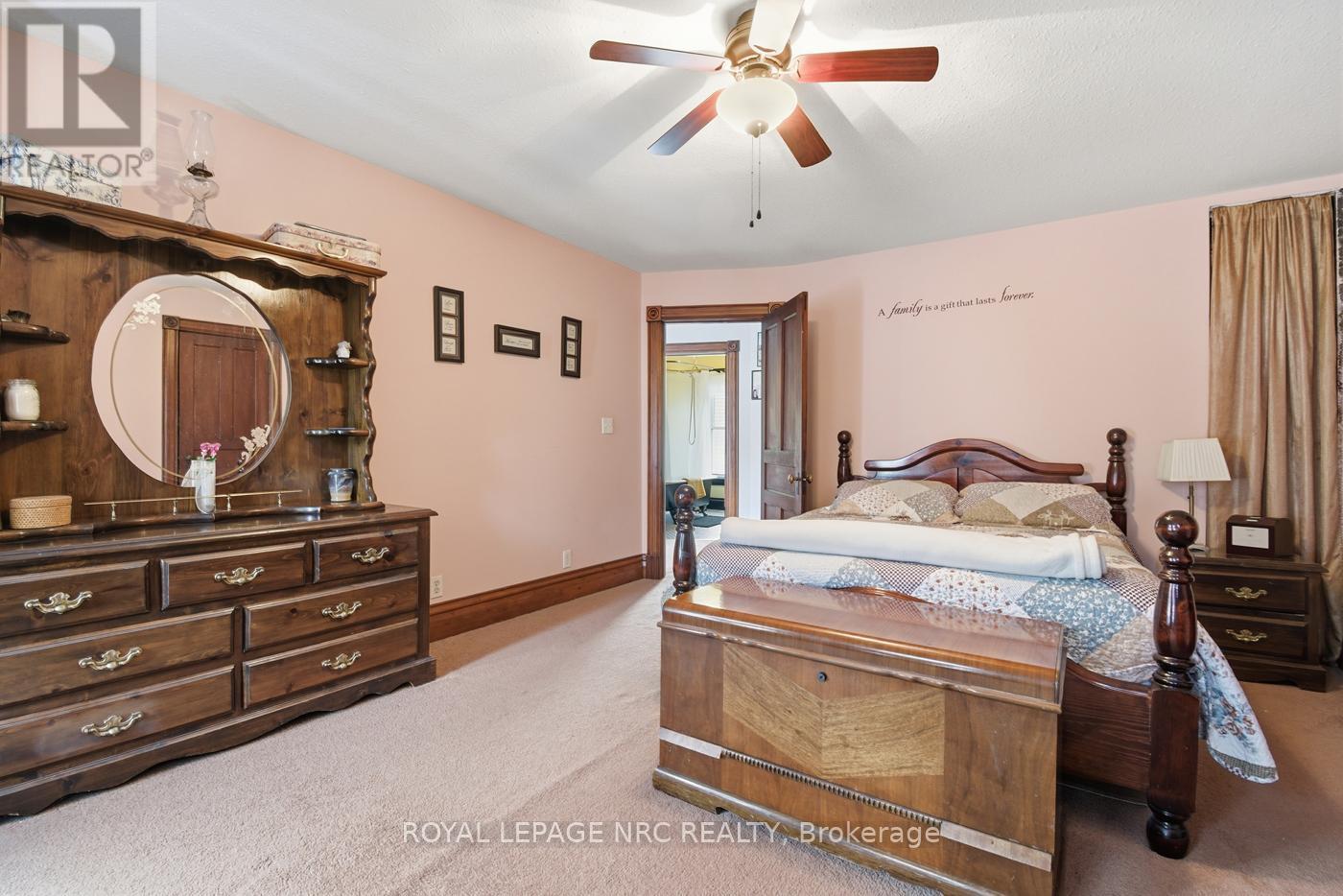 












5981 CULP STREET

,
Niagara Falls (Dorchester),




Ontario
L2G2B6

