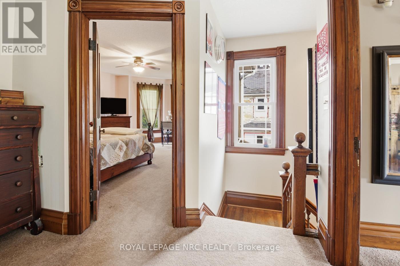 












5981 CULP STREET

,
Niagara Falls (Dorchester),




Ontario
L2G2B6

