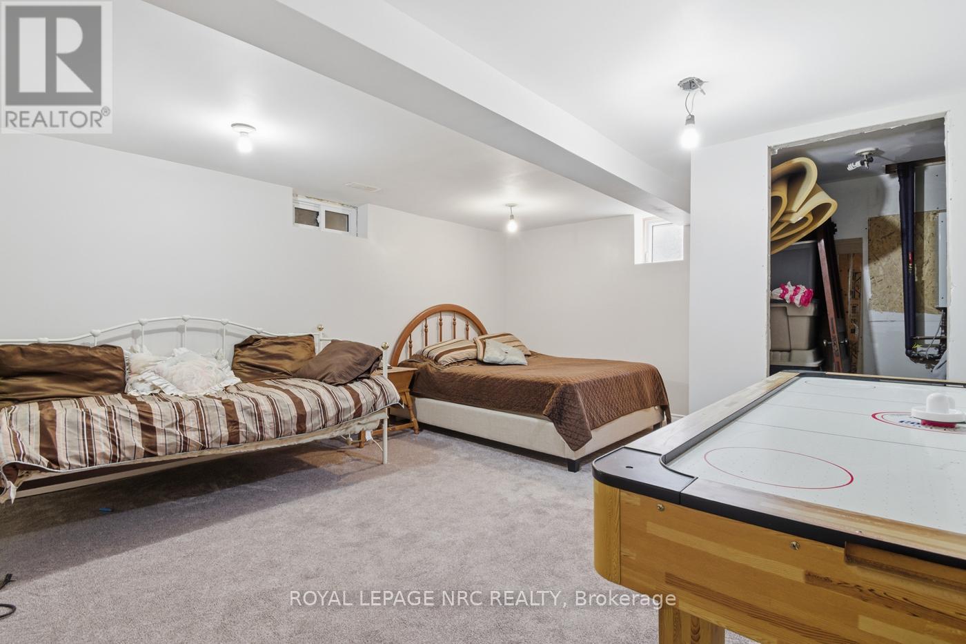 












5981 CULP STREET

,
Niagara Falls (Dorchester),




Ontario
L2G2B6

