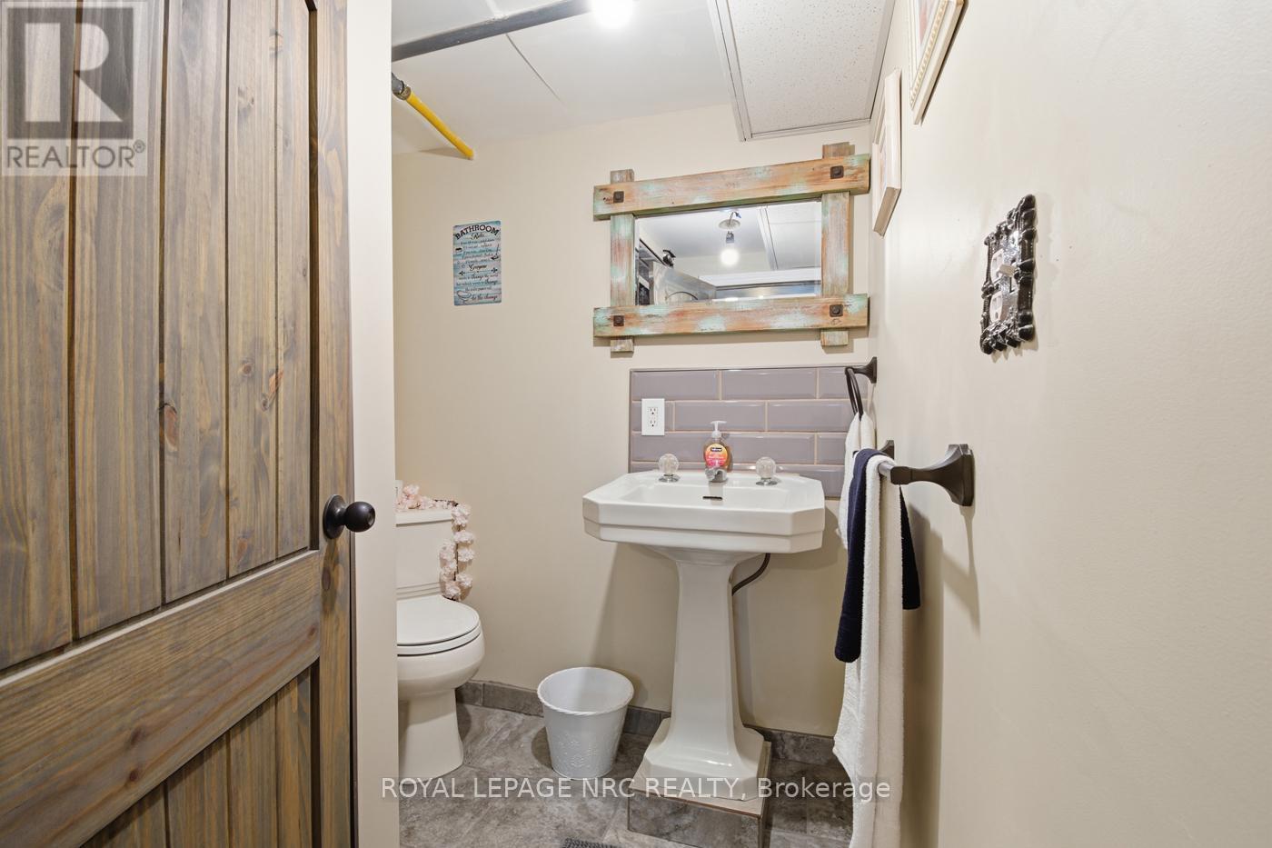 












5981 CULP STREET

,
Niagara Falls (Dorchester),




Ontario
L2G2B6

