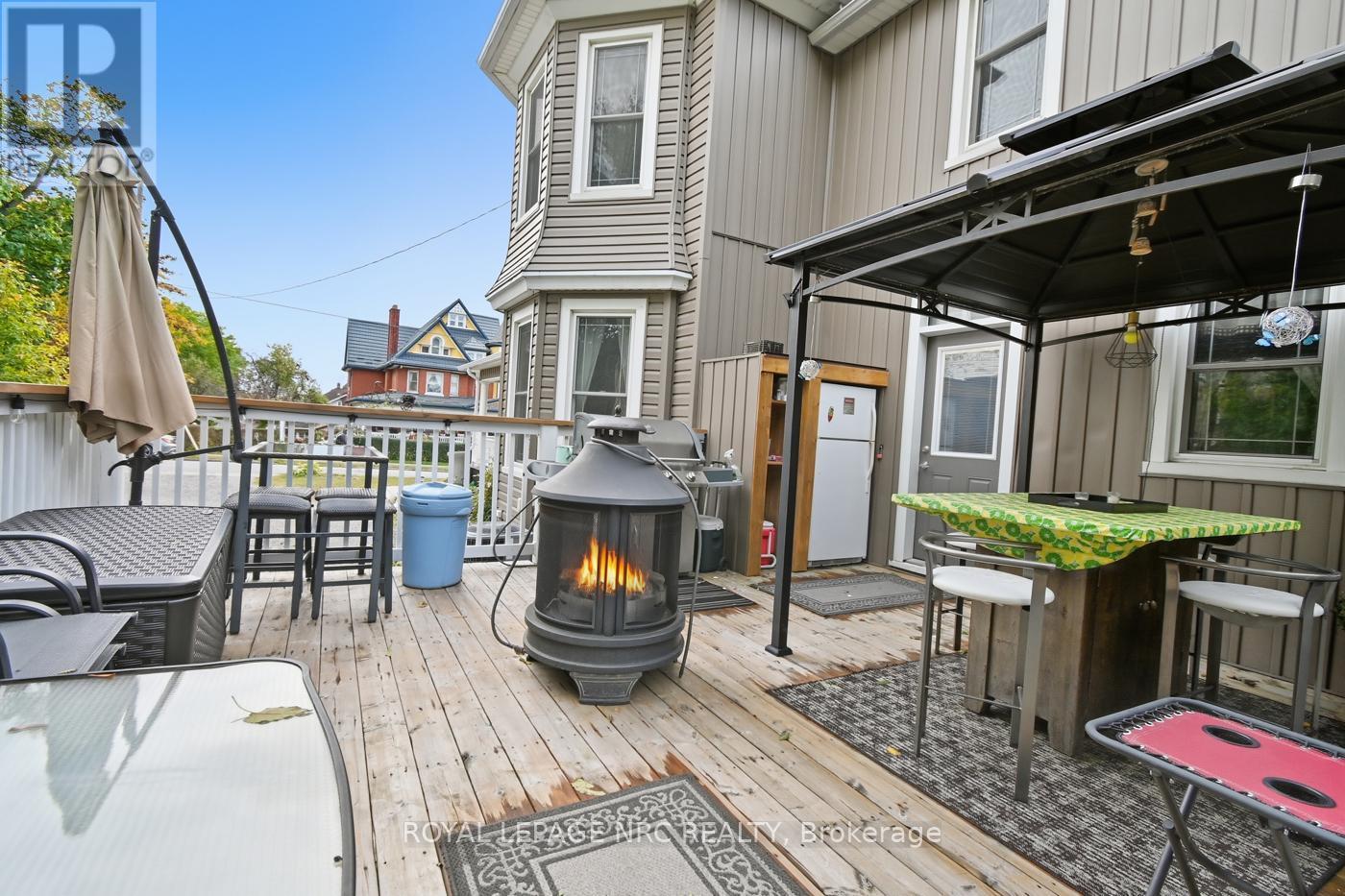 












5981 CULP STREET

,
Niagara Falls (Dorchester),




Ontario
L2G2B6

