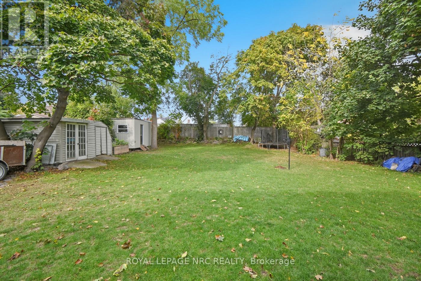 












5981 CULP STREET

,
Niagara Falls (Dorchester),




Ontario
L2G2B6

