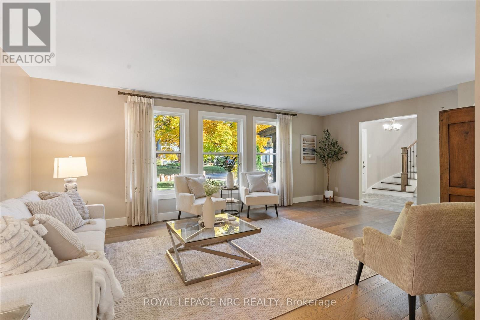 












16 BRIARFIELD CRESCENT

,
St. Catharines (Glendale/Glenridge),




Ontario
L2T3T5

