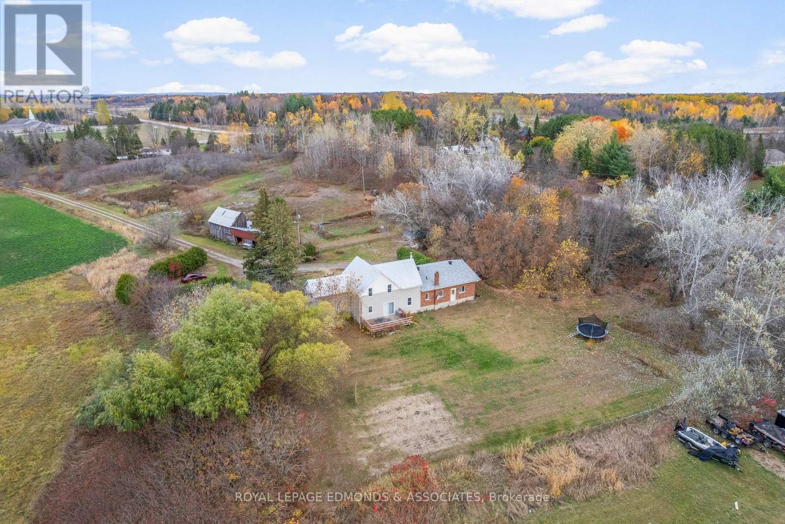 












44 ALVA DRIVE

,
Whitewater Region,




Ontario
K0J1K0

