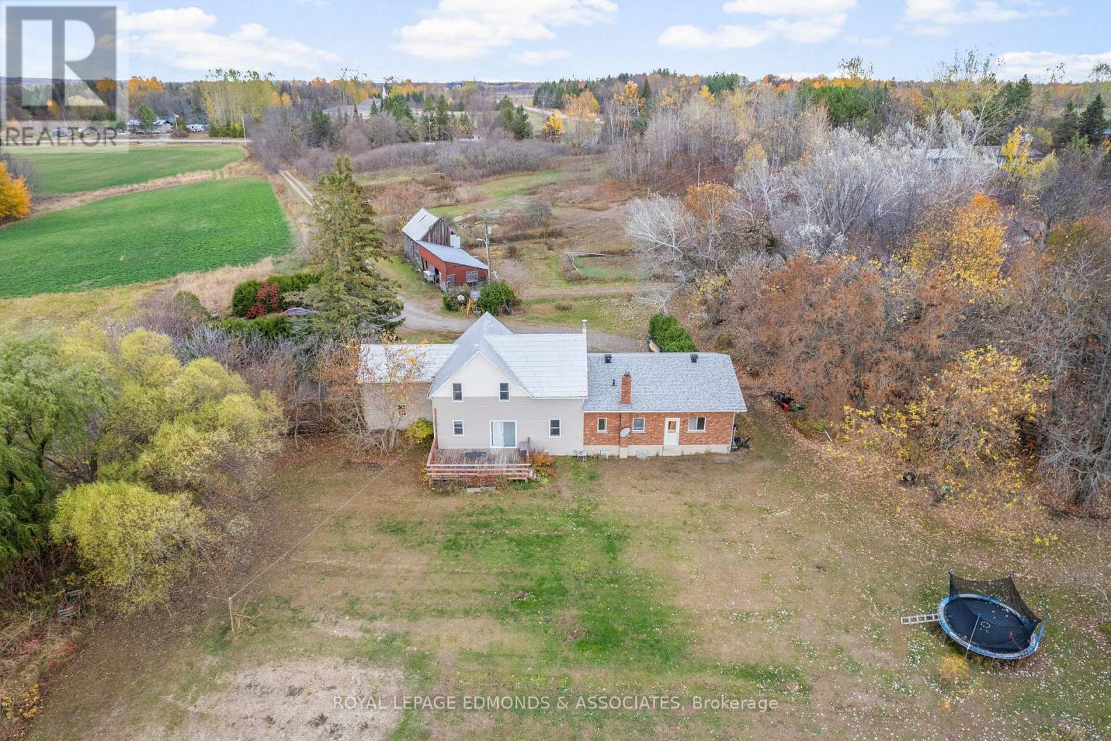 












44 ALVA DRIVE

,
Whitewater Region,




Ontario
K0J1K0

