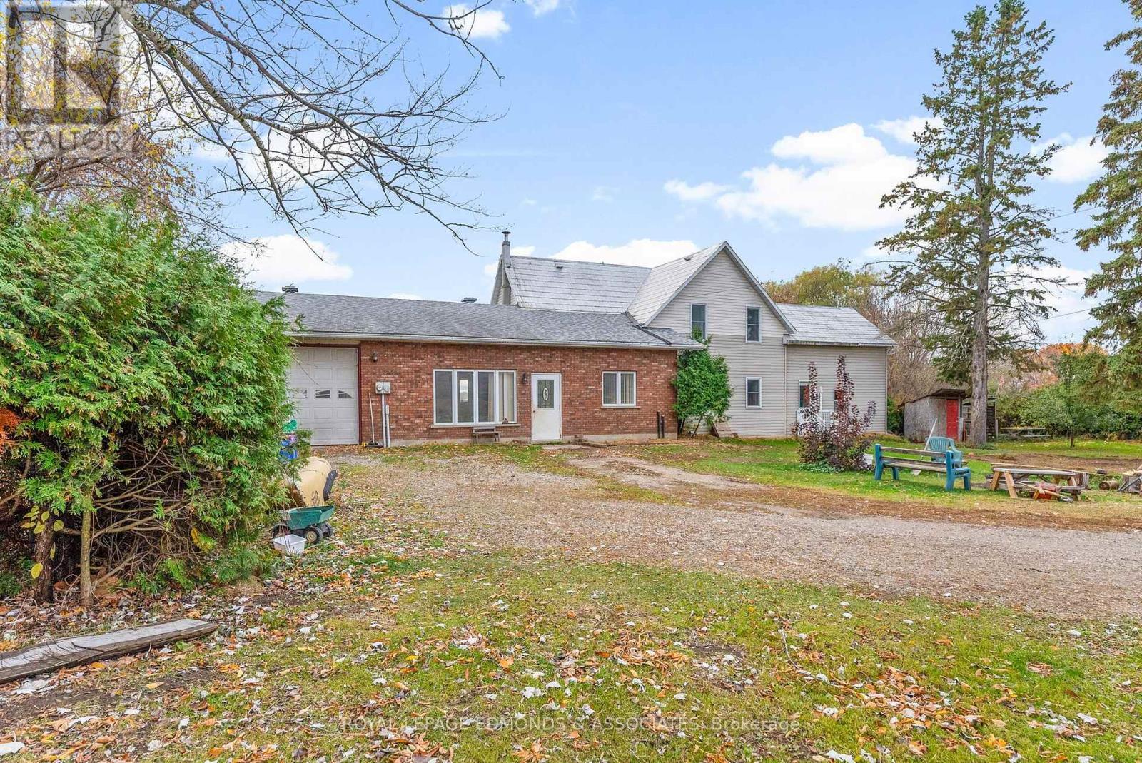 












44 ALVA DRIVE

,
Whitewater Region,




Ontario
K0J1K0

