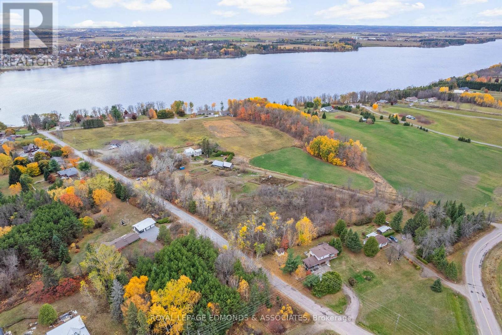 












44 ALVA DRIVE

,
Whitewater Region,




Ontario
K0J1K0

