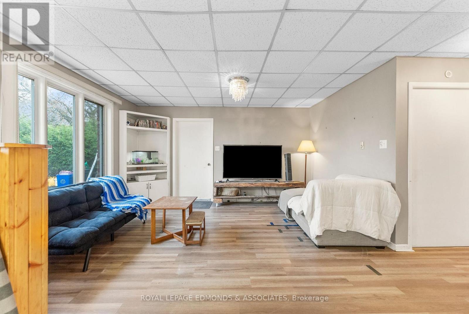 












44 ALVA DRIVE

,
Whitewater Region,




Ontario
K0J1K0

