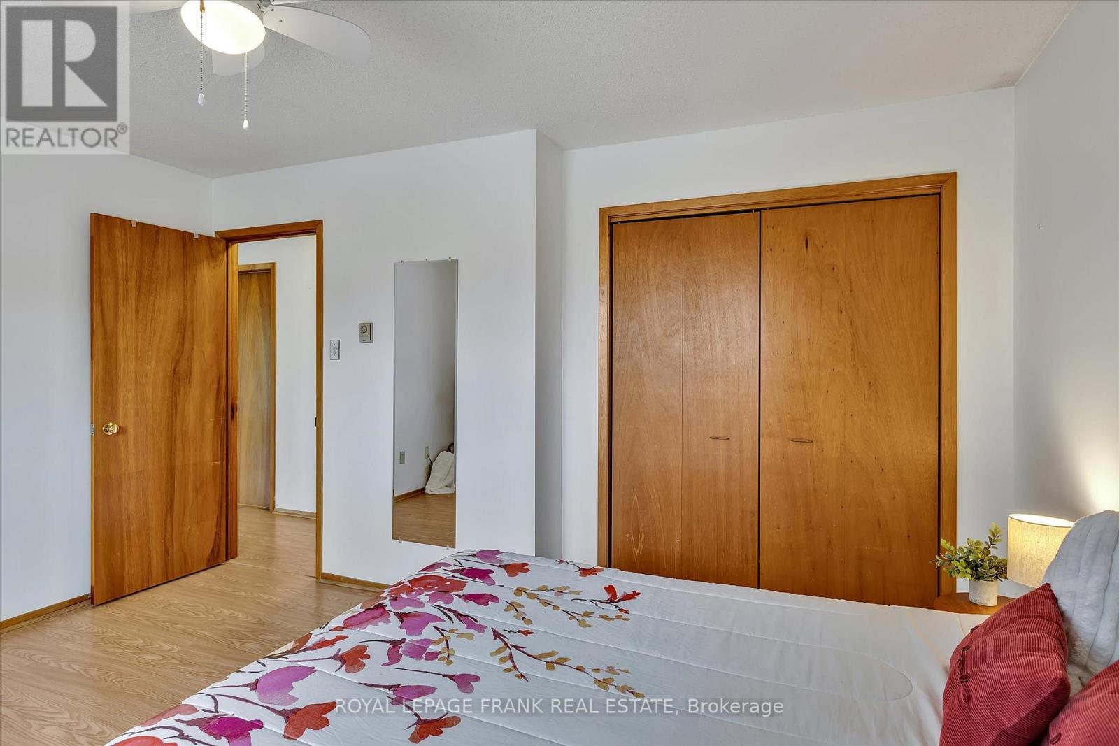 












201 - 2406 MOUNTLAND DRIVE

,
Peterborough (Monaghan Ward 2),




Ontario
K9K2E1

